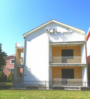 Loya Family Apartments
